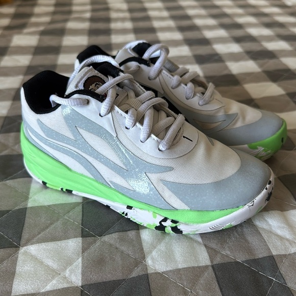 Puma Kids Sneakers in Gray and Green - Picture 1 of 10